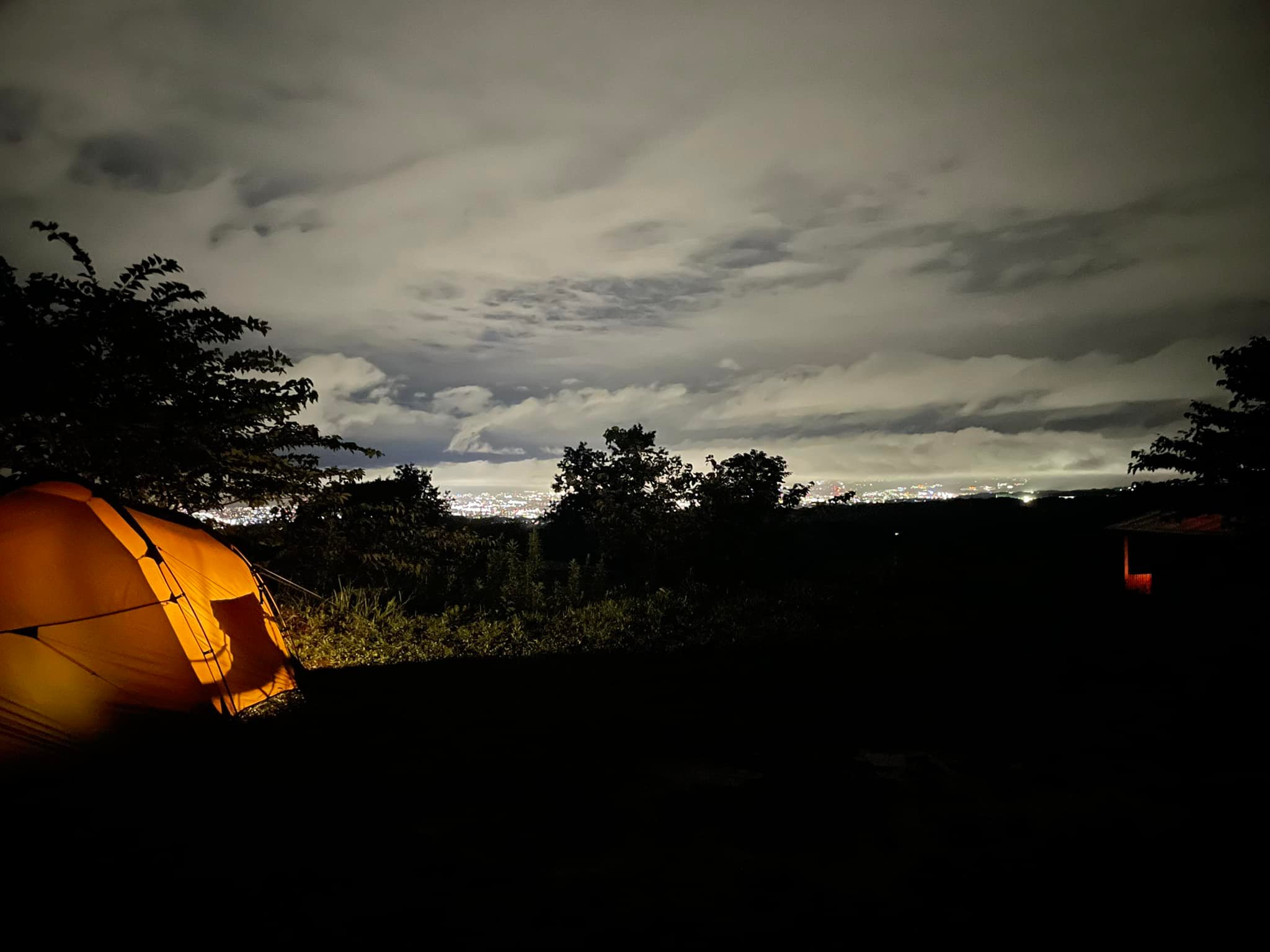 天気に抗えないキャンプ。