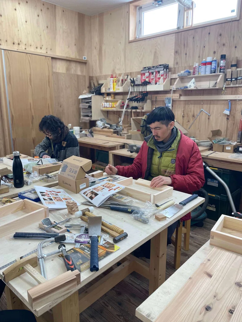 1714954360787-HDjp0MF32y