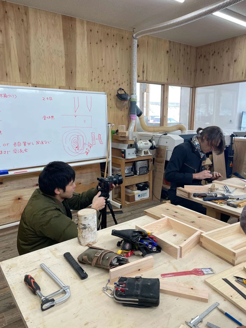 1714954594354-iVvP3NxChG