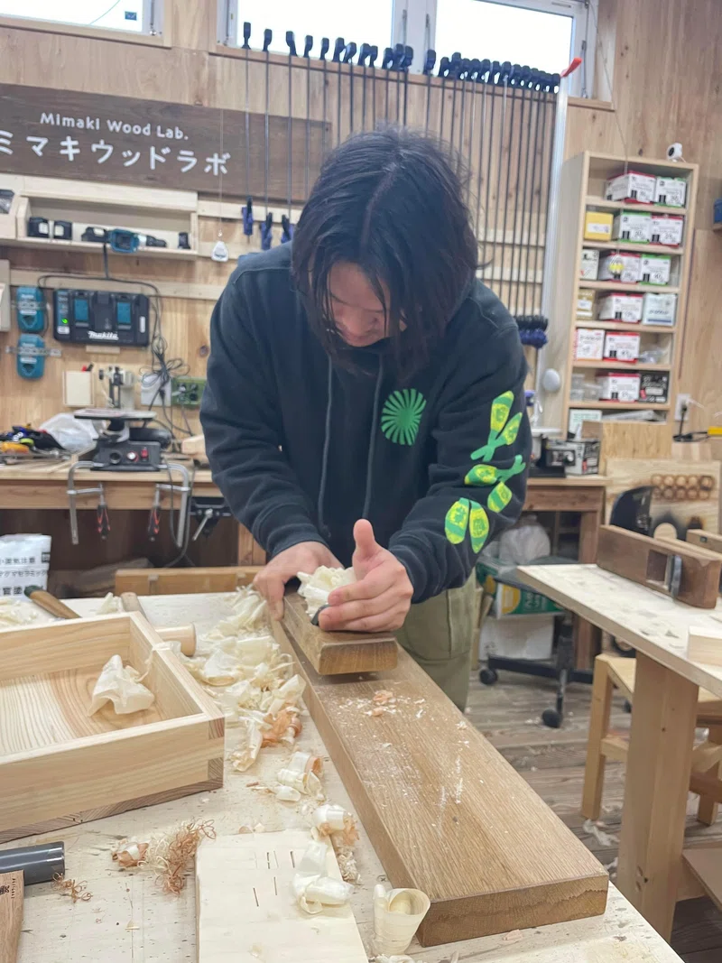 1714975739671-zdw3AGcYnz