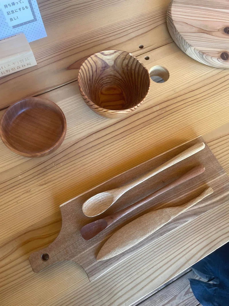 1714975973198-7eJoinCsSm