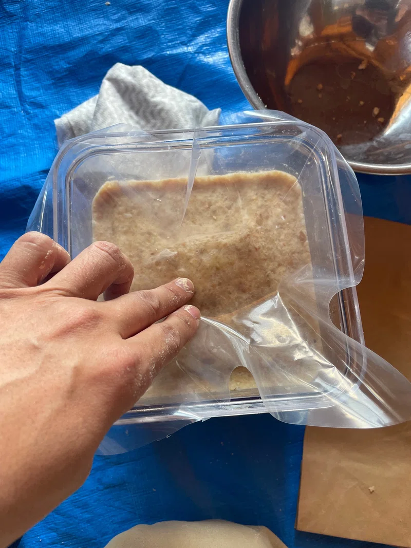 1715347630418-O9kXtv4qFk