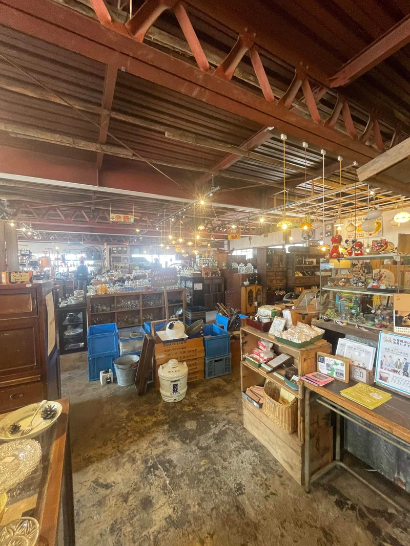 1715380453373-jNwics3jAL