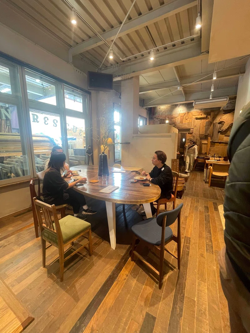 1715380637232-i2NMmuanLy