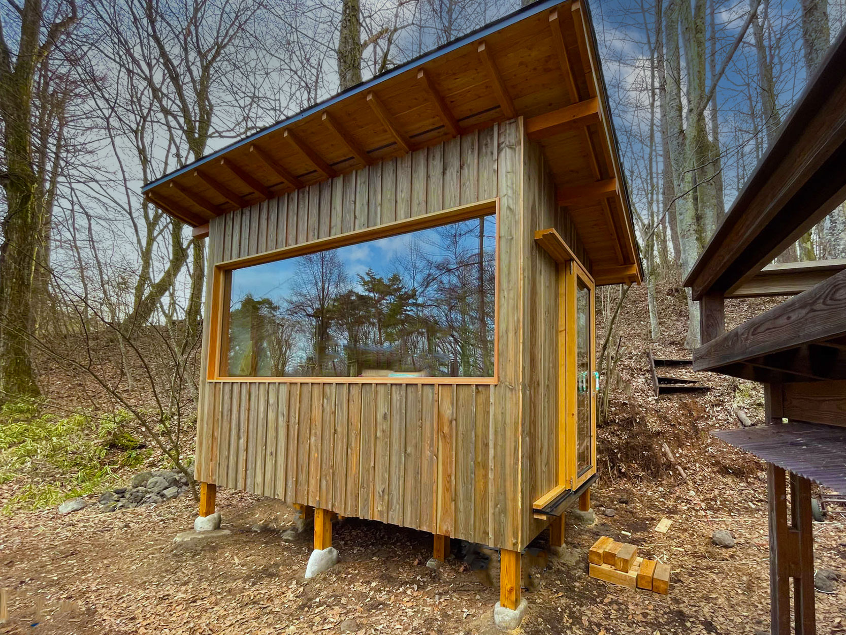 御代田町2.5坪のワーキングスペース小屋